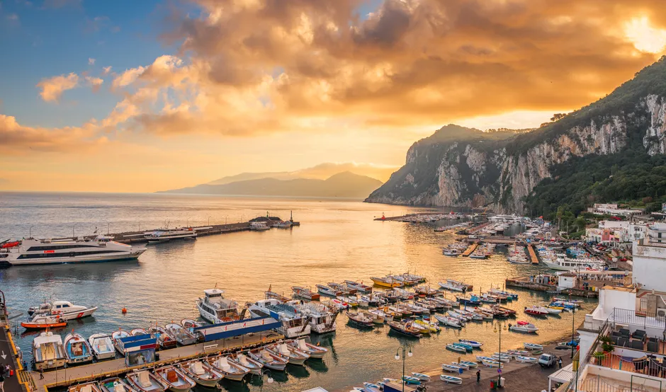 Private Afternoon Cruise to Capri: Relaxation and Elegance