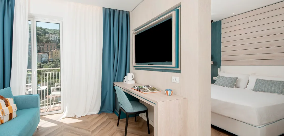 Hotel Tirrenia · Sorrento