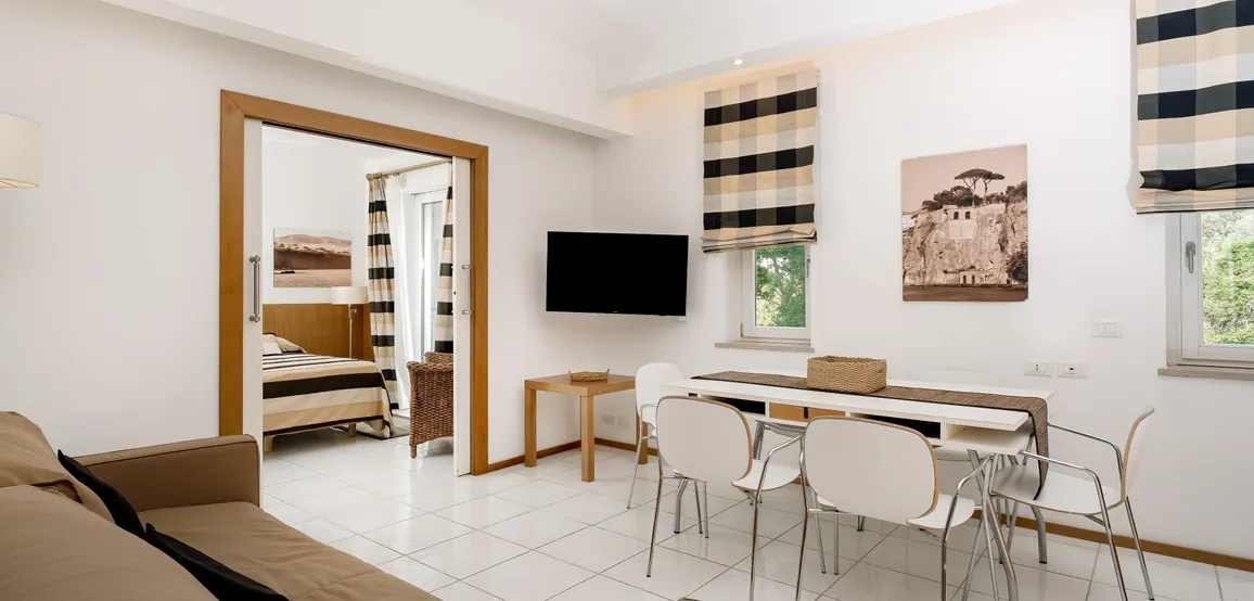 Rota Suites · Sorrento