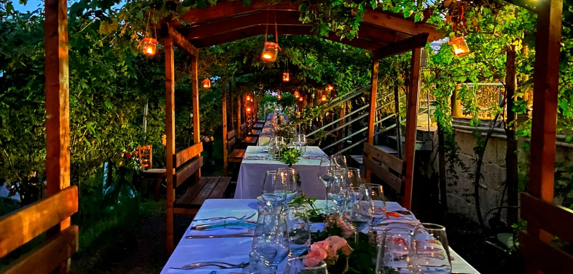 Pompeii Excavations & Vineyard Dinner