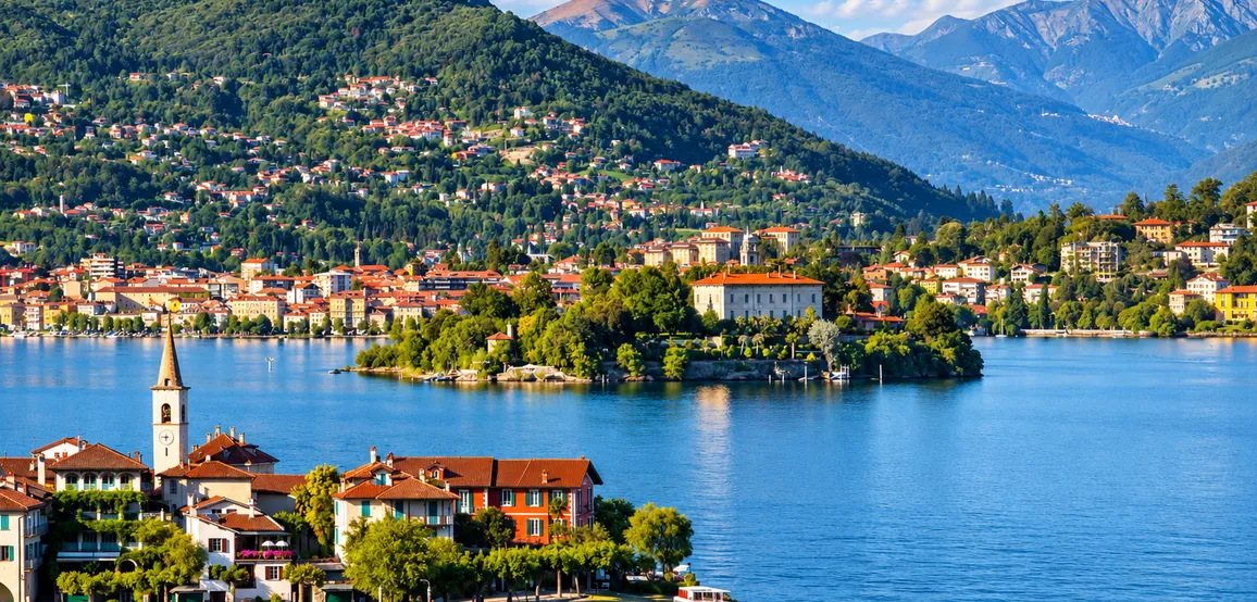 I laghi italiani, tra acqua e montagne