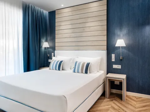 Hotel Tirrenia · Sorrento
